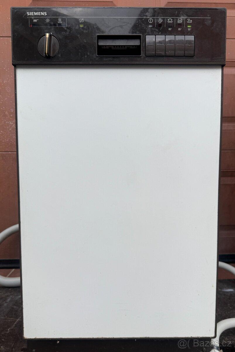Vestavná myčka Siemens S4M1S (45 cm)