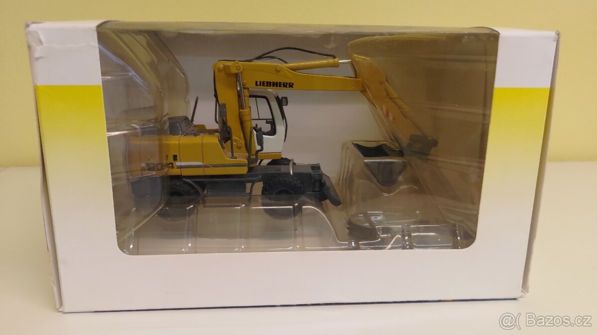 Liebherr A904C