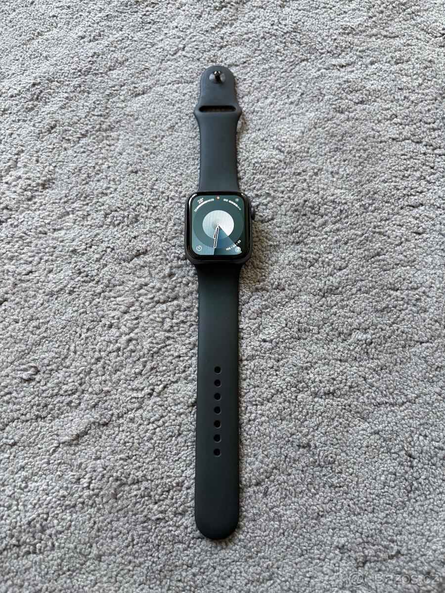 Apple Watch Series 4 - space gray, 44mm, super stav