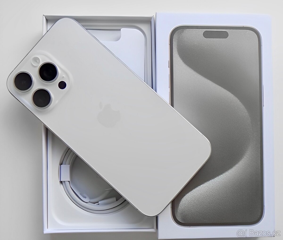 iPhone 15 Pro White Titanium BATERIE 100%