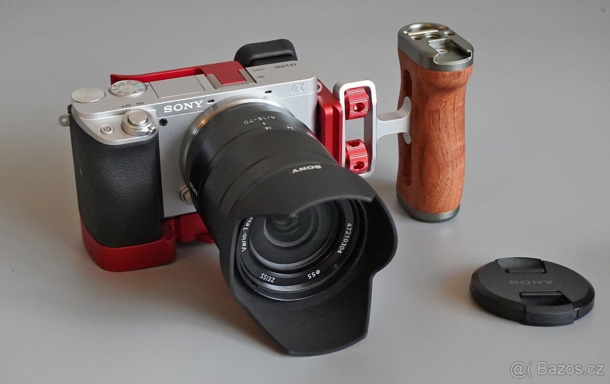 SONY A6100 výbava, nové, v záruce, jen 85 snímků