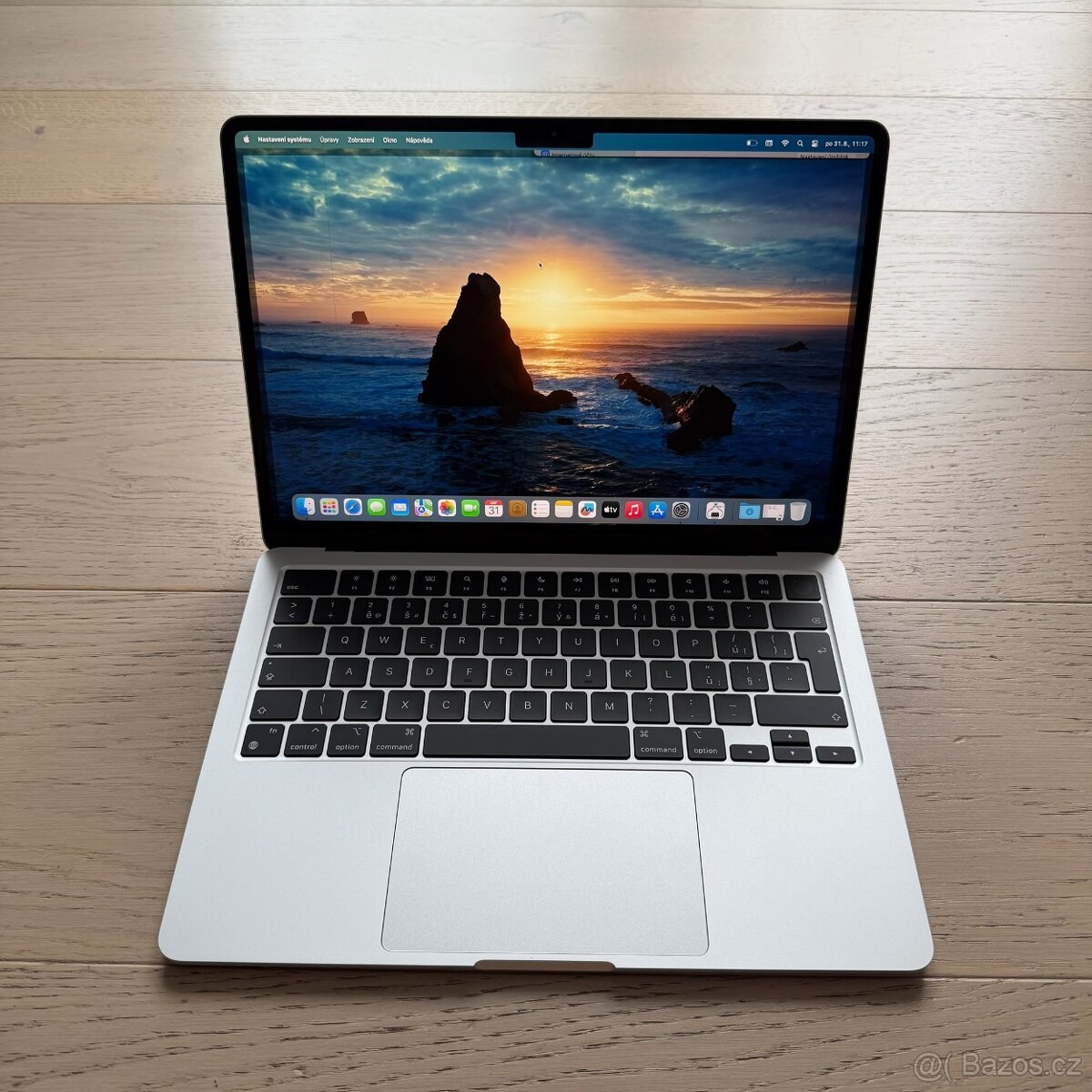 NOVÝ APPLE MACBOOK AIR 13" M3/16GB/256GB/BATERIE 100%
