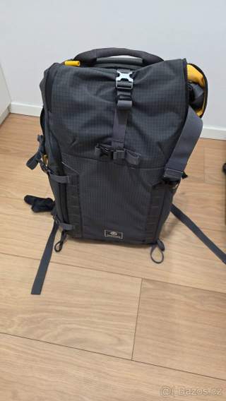 Fotobatoh Vanguard VEO Active 49 (šedý) – skvělý stav