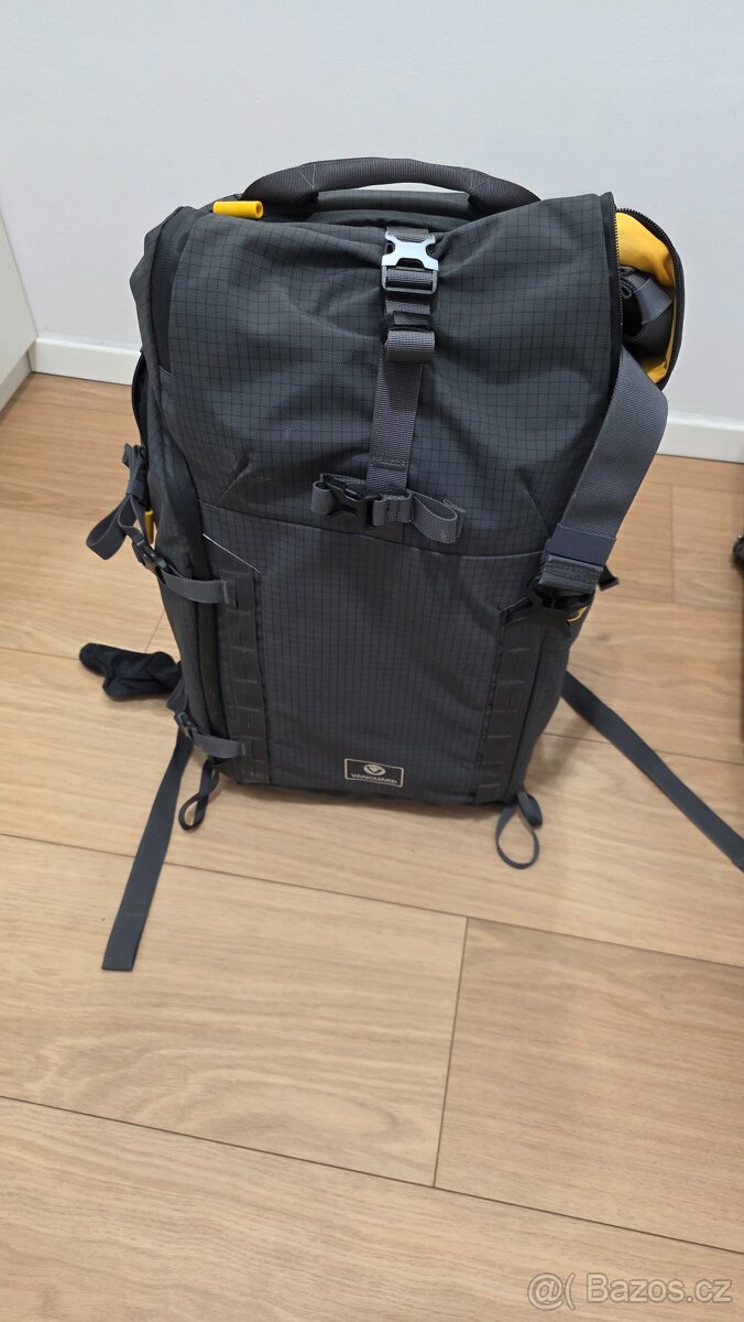 Fotobatoh Vanguard VEO Active 49 (šedý) – skvělý stav