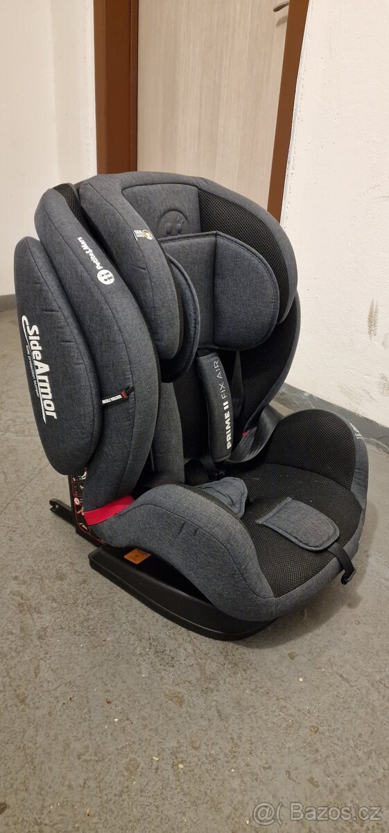 Autosedačky Petite&Mars 9-18 Kg ISOFIX