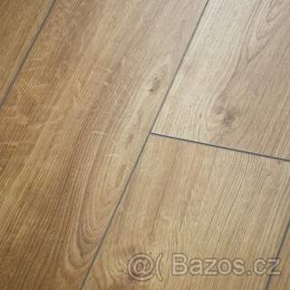 Laminátová plovoucí podlaha 60m2 dub classicsleva 45%NOVÁ