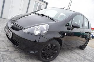 Honda Jazz 1.3 i 57KW NOVÁ STK NÍZKÉ KM