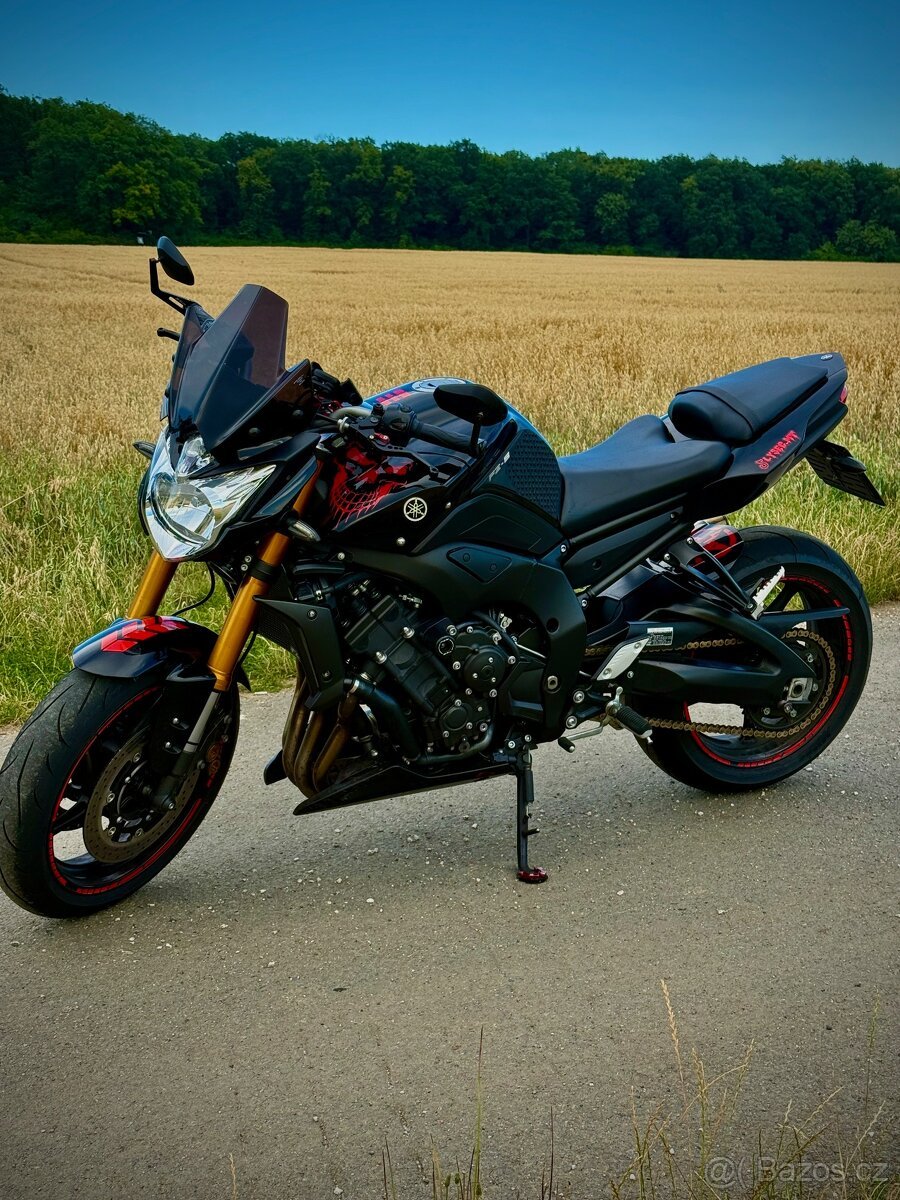 Yamaha FZ8 | 2011 | 78 kW | Perfektní stav
