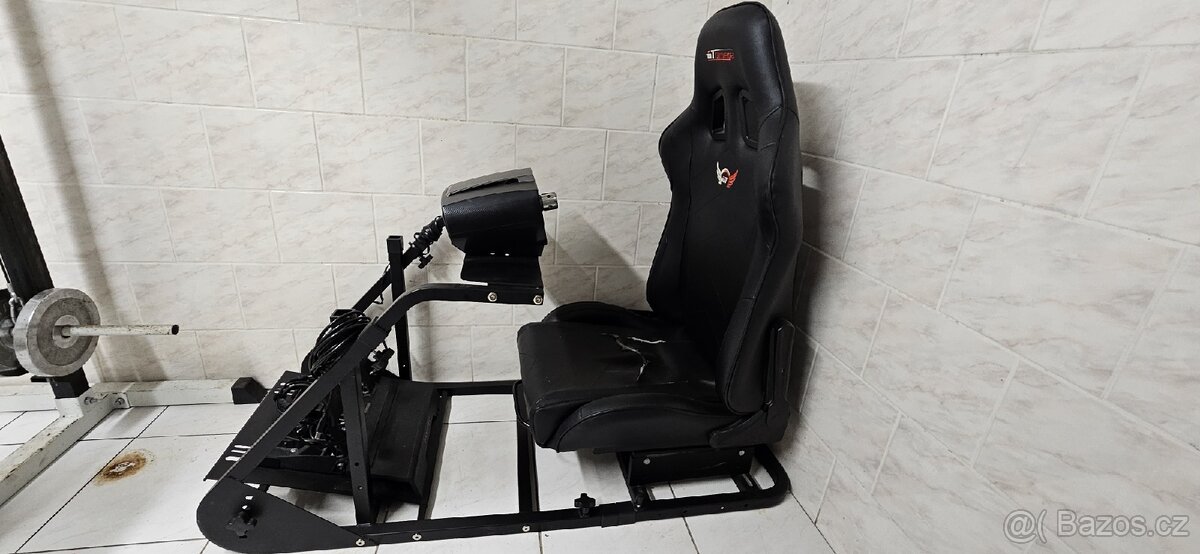 Fanatec CSL elite +sedačka a 2x volant