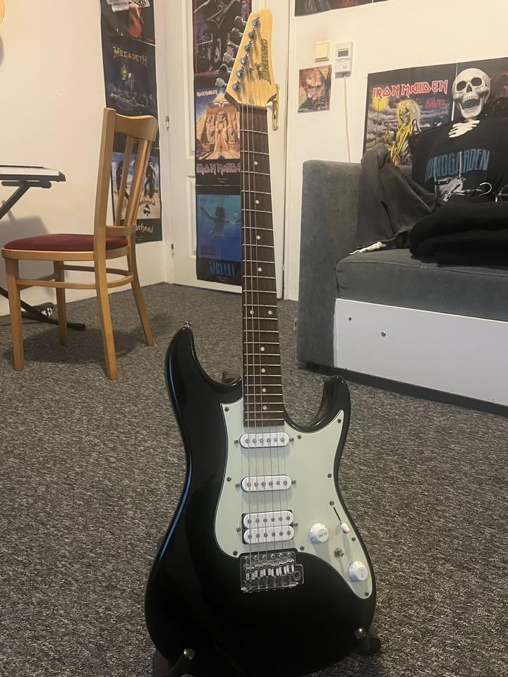 Ibanez AZES40 Black
