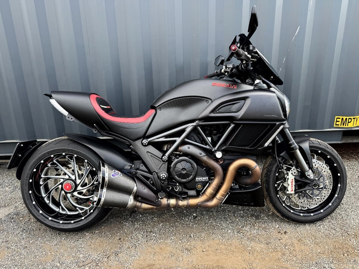 DUCATI DIAVEL V2 1200 114kW Carbon, TERMIGNONI, STAV
