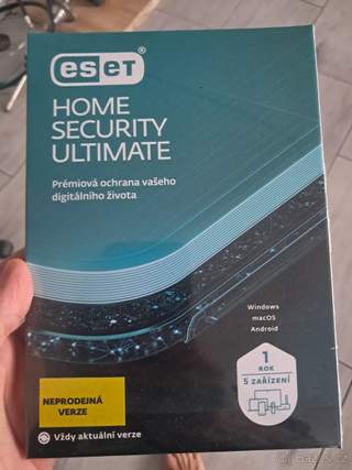 ESET home security ultimate (1 rok, 5 zařízení)