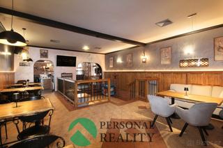 Prodej rodinného domu s restaurací, 616 m² - Mariánské Lázně