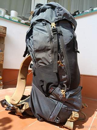 Turistický batoh Forclaz Trek500 50L+10L