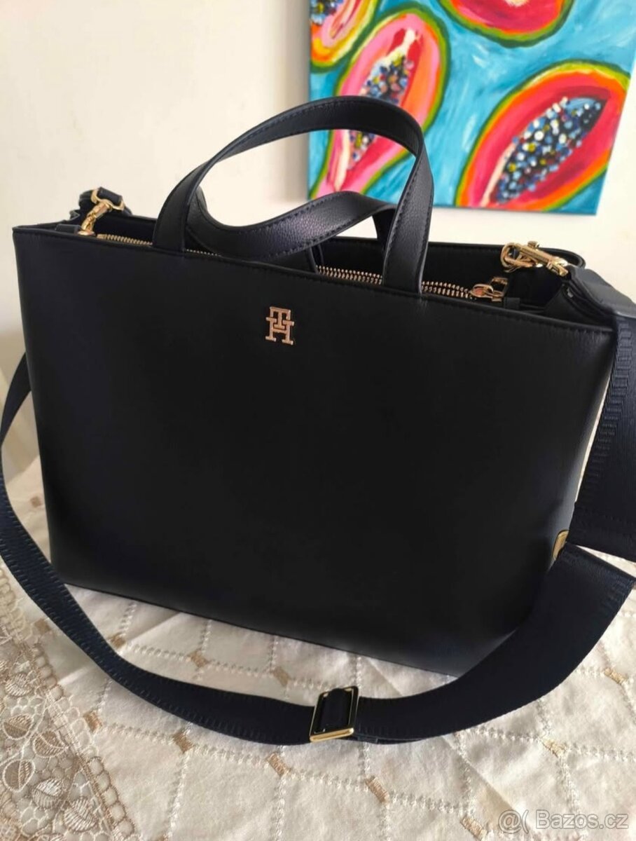 Kabelka Hilfiger