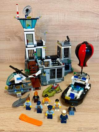 Lego City 60130 Vězení na ostrově