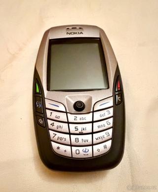 Nokia 6600 plně funkční neblokovaná včetně 16MB MMC