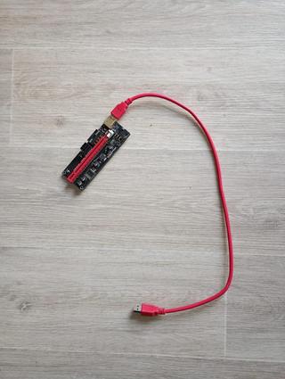PCIe riser redukce pro GPU