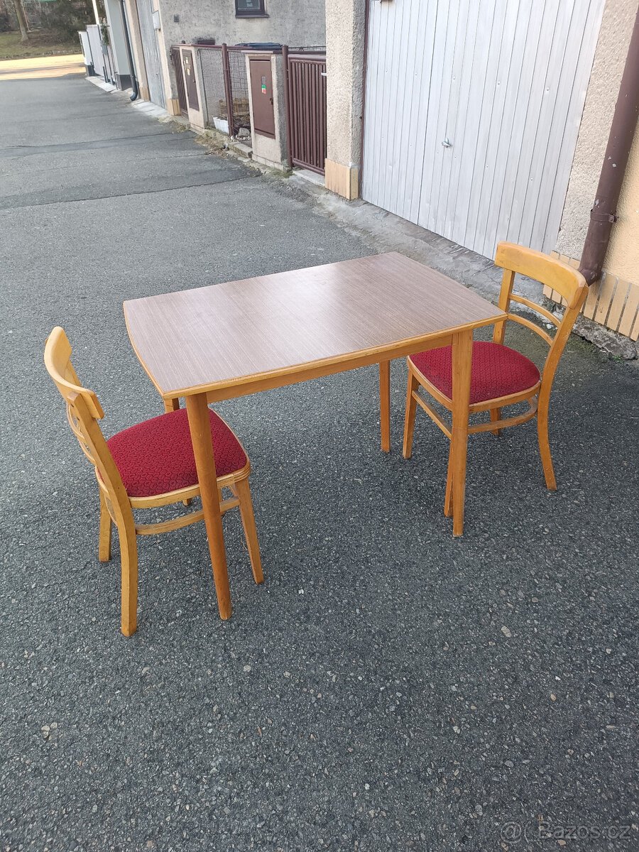 Retro jídelní stůl + 2ks židle