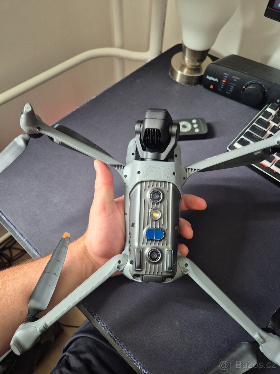Dron Dji Air 3 NOVÝ + ovladač + materiály A1, A2 zdarma