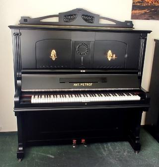 Prodám koncertní pianino Petrof z roku 1918