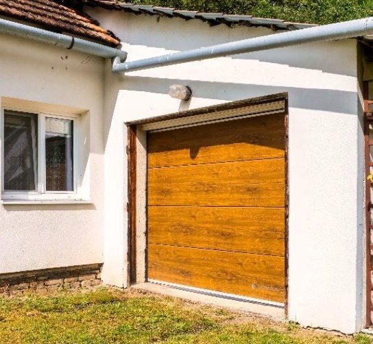 Prodám hnědá garážová vrata Lomax
