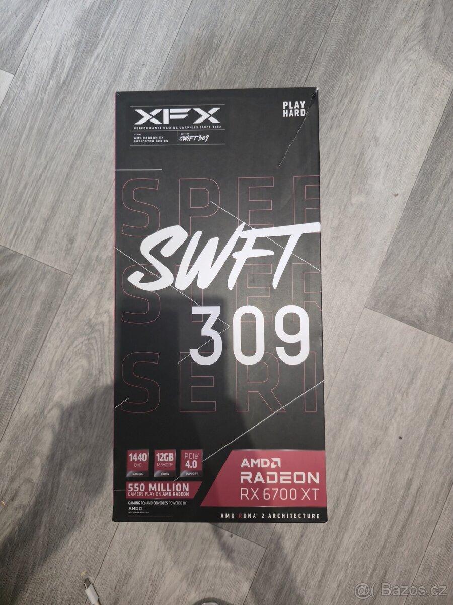 Grafická karta AMD Radeon RX 6700 XT - jako nová