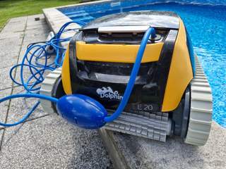 Bazénový vysavač, robot Dolphin E20
