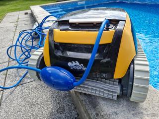 Bazénový vysavač, robot Dolphin E20