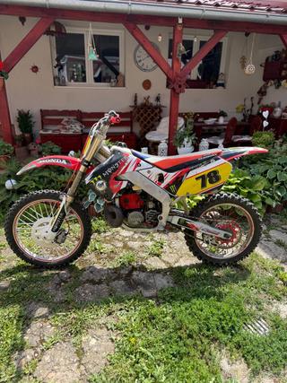 Honda CR 250 2 T