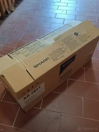 TONER Sharp AR-202T v barvě černá.