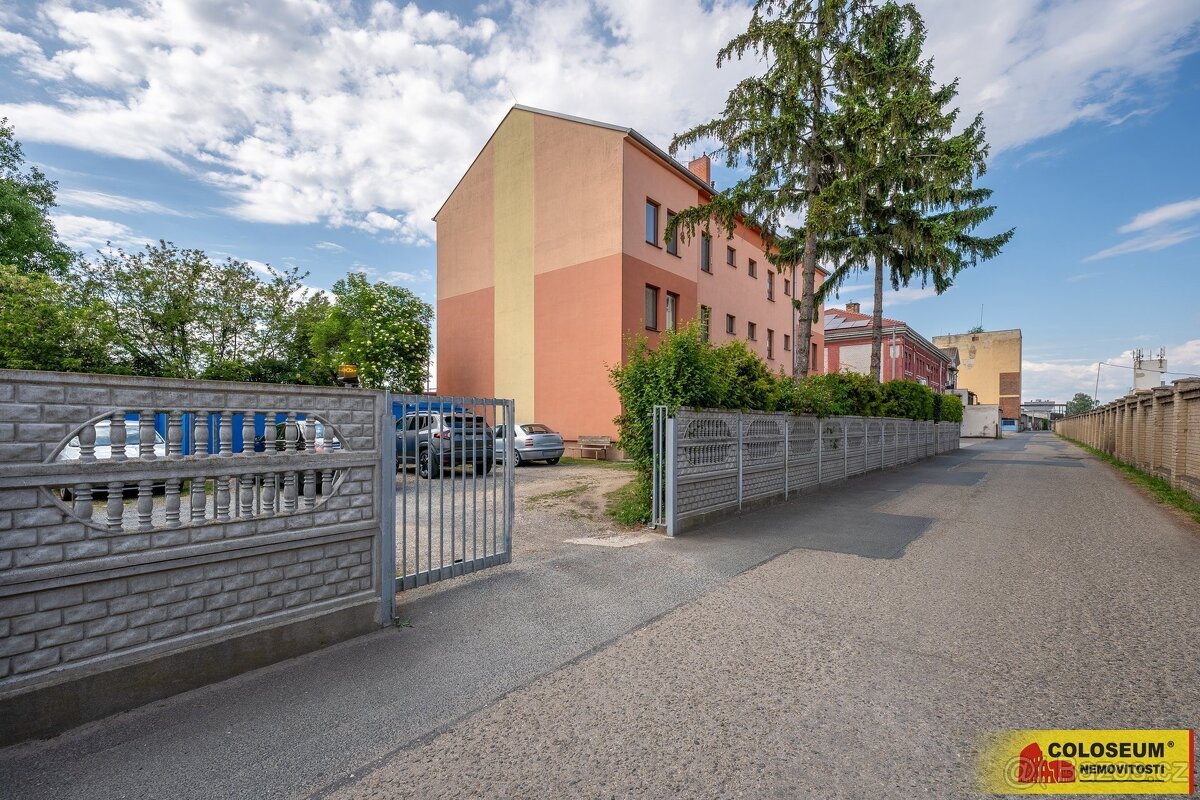 Břeclav, byt DB 3+1 95 m², sklep, v blízkosti centra - byt