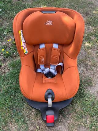 Autosedačku Britax Römer Dualfix M i-Size