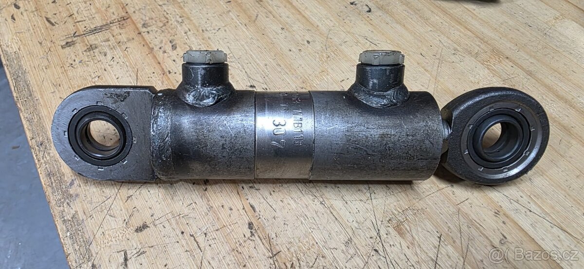 Hydraulický válec HM1.3 40/22 zdvih 63mm - nový