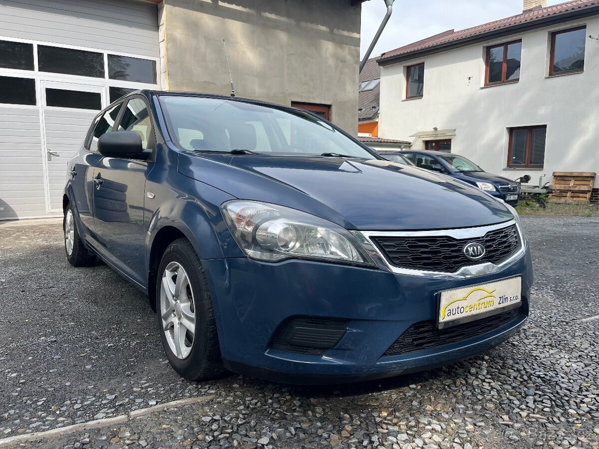 Kia CEED – 2010, 122 000 km