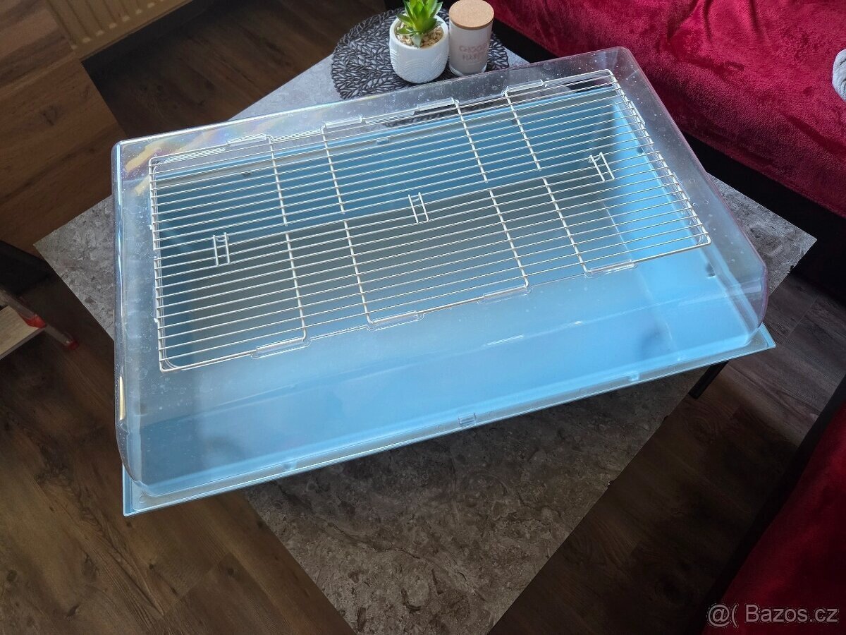 Klec pro hlodavce s vybavním