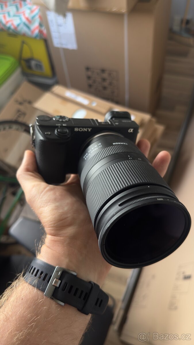 Sony A6400 + Tamron 17-70mm F 2.8 Di III-A VC RXD +