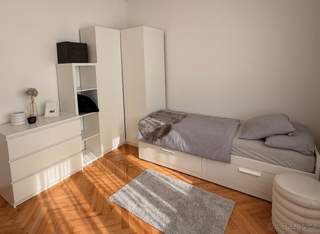 Kompletní sestavu nábytku do ložnice / pokoje