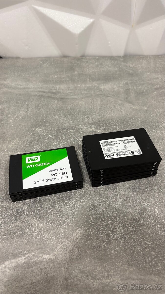 SSD 128 GB 9 kus