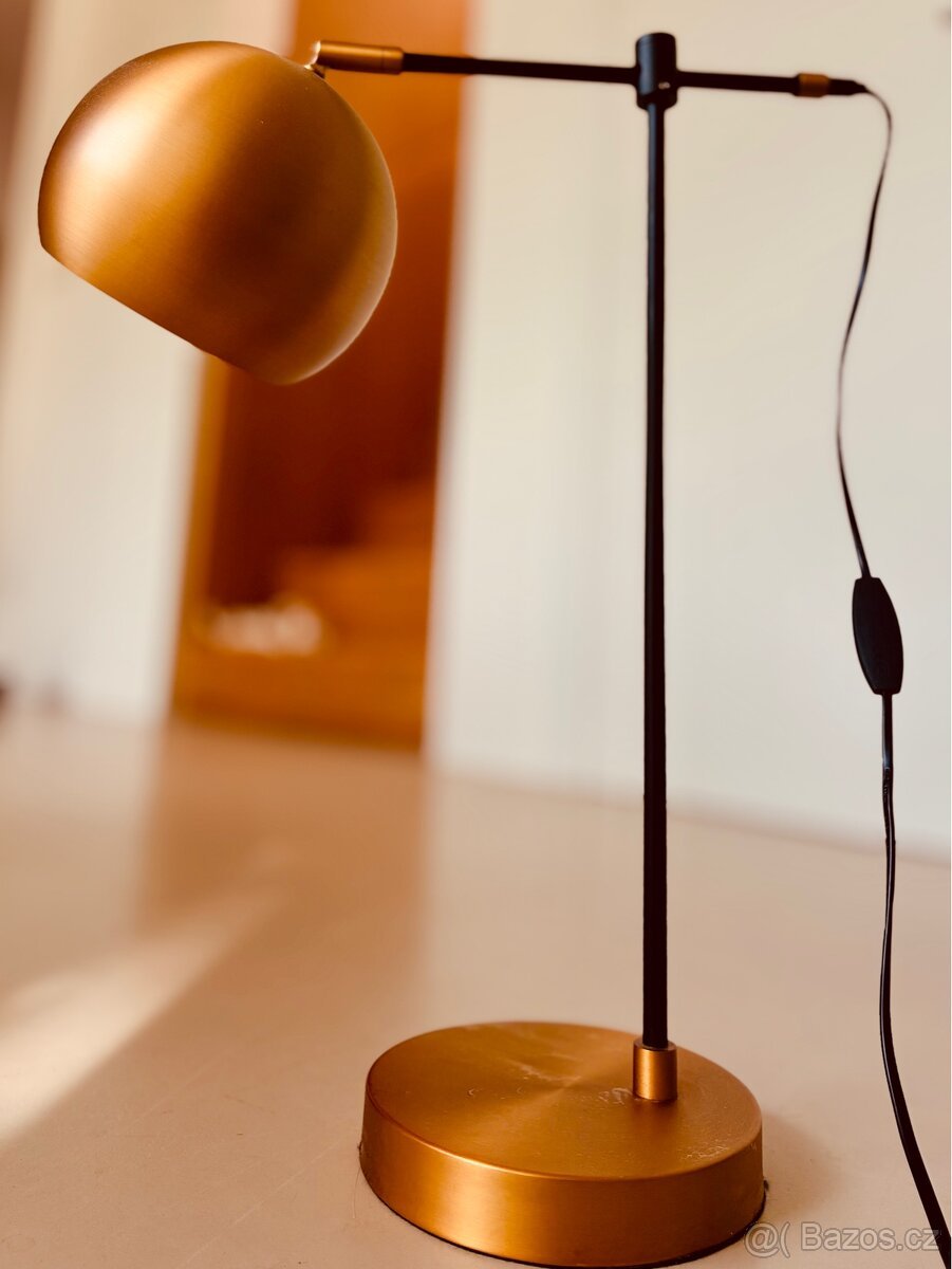 Stolní designová lampa