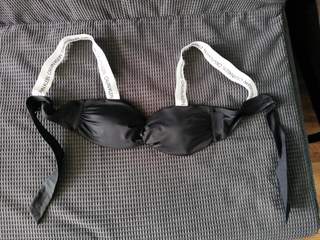 plavková podprsenka zn. Calvin Klein, úplně nová