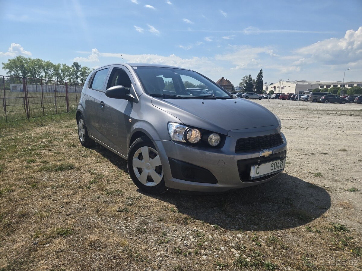 Chevrolet Aveo 1.2i,51kw, model 2013. Nová STK