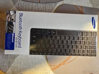 Prodám Bluetooth klávesnici Samsung.