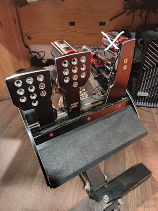 Fanatec V3 pedály