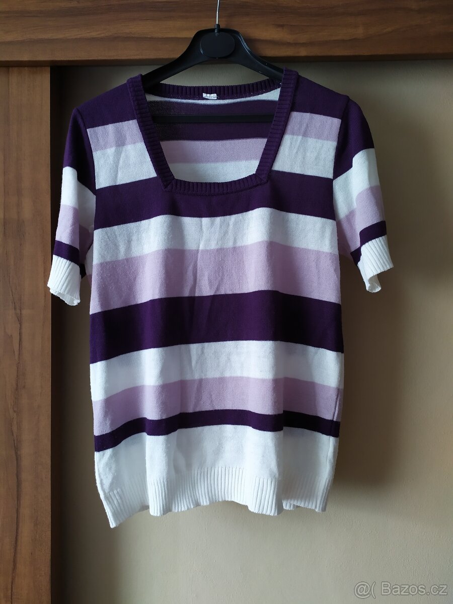 hezká pruhovaná halenka