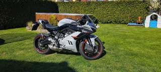 CF Moto 675 SR-R 2025,Stav nové motorky, v záruce