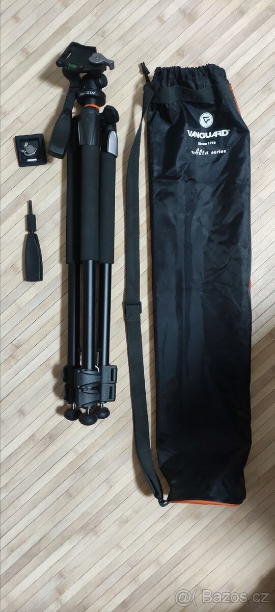 Značkový stativ Vanguard