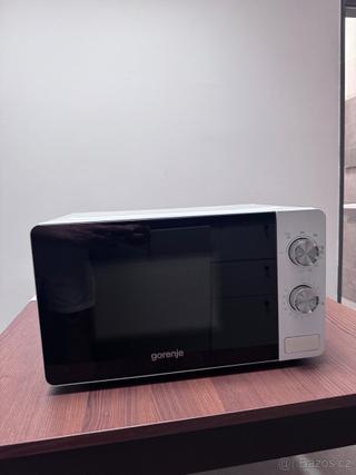 Mikrovlnná trouba Gorenje – plně funkční, zachovalý stav