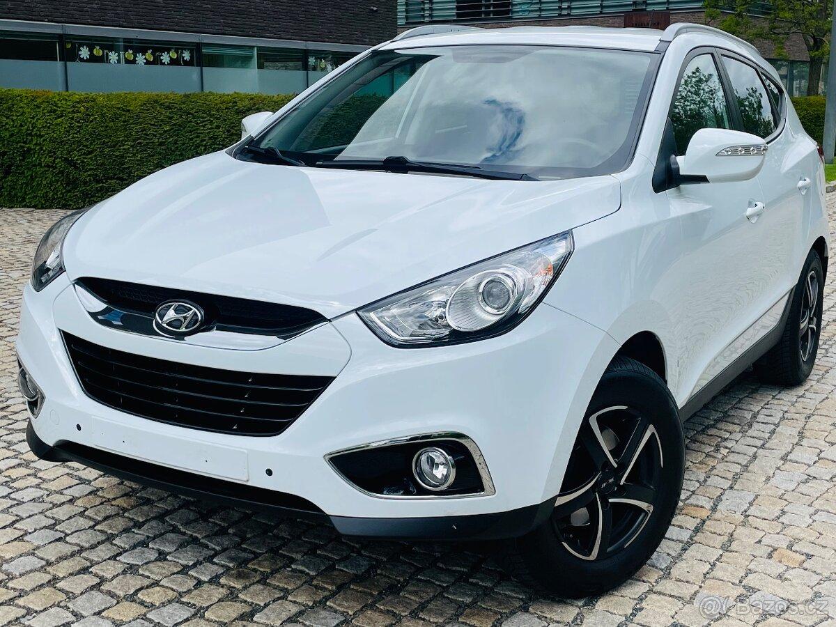 Hyundai ix35 2.0i 4x4 120KW MANUÁL 1.MAJITEL TAŽNÉ KAMERA