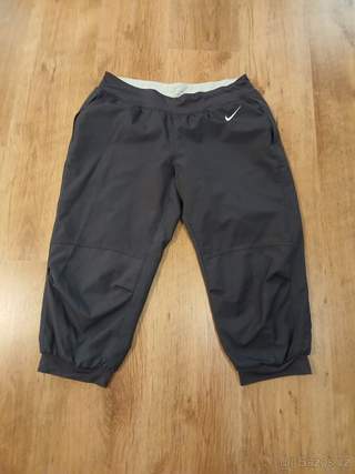 Dámské sportovní kalhoty Nike vel. M - L